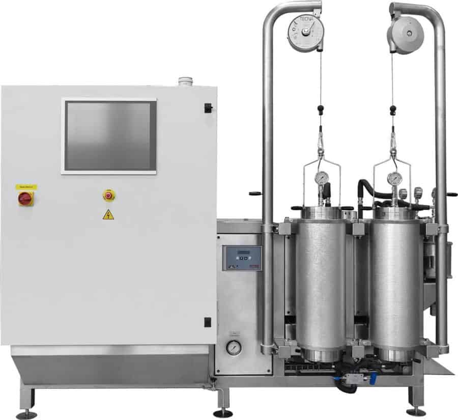 Sub-critical MoSES CO2 extraction system
