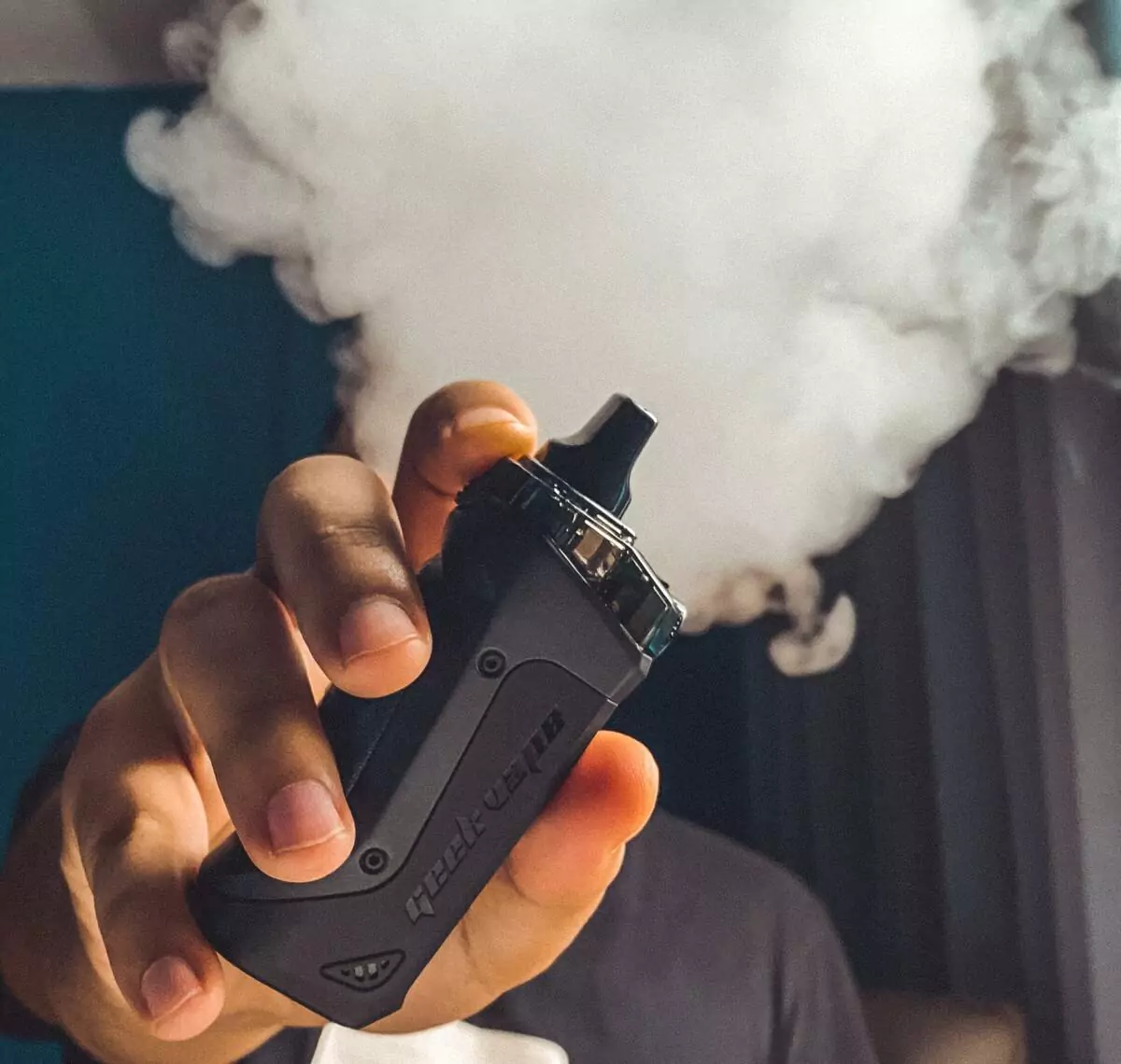 6 Scientifically-Backed Benefits of Vaping CBD